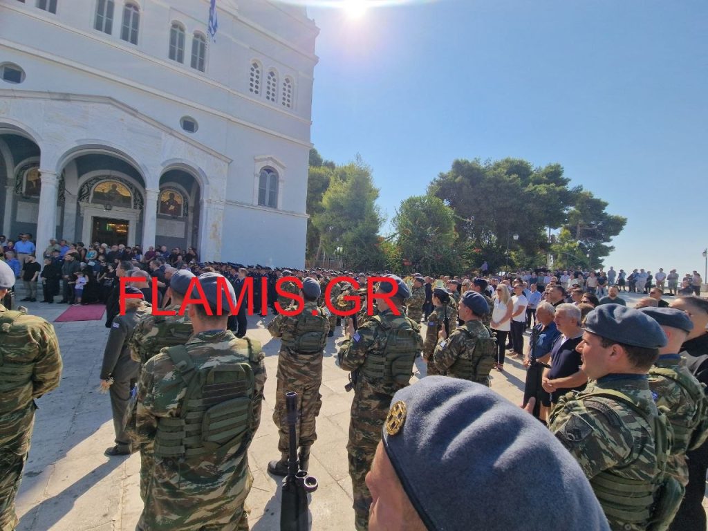 Θρήνος στον Πύργο για τον επισμηναγό Γιάννη Μπλέσιας- Συγλονιστικό βίντεο με το τελευταίο χειροκρότημα για τον ήρωα - Βίντεο και Φωτό