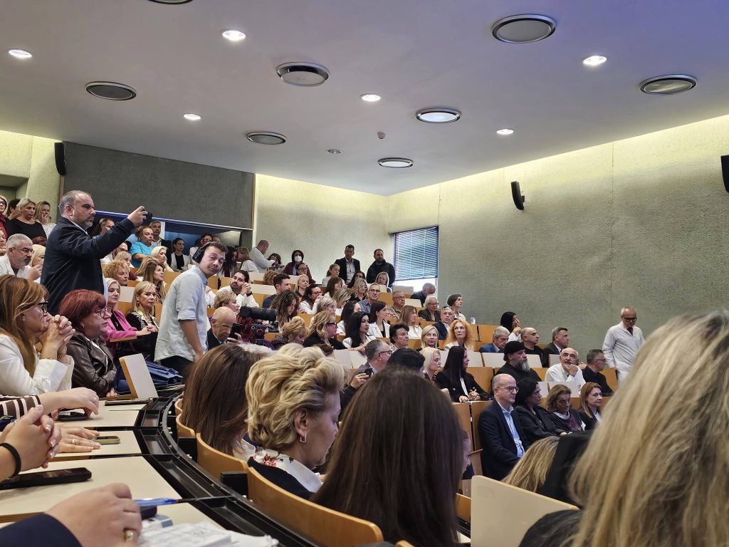 Πάτρα: Η «ΚΑΛΛΙΠΑΤΕΙΡΑ» δίπλα στον άνθρωπο - φωτο
