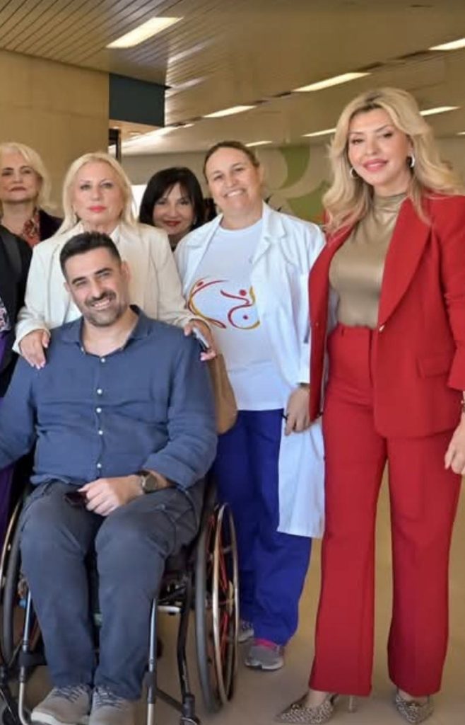 Πάτρα: Η «ΚΑΛΛΙΠΑΤΕΙΡΑ» δίπλα στον άνθρωπο - φωτο
