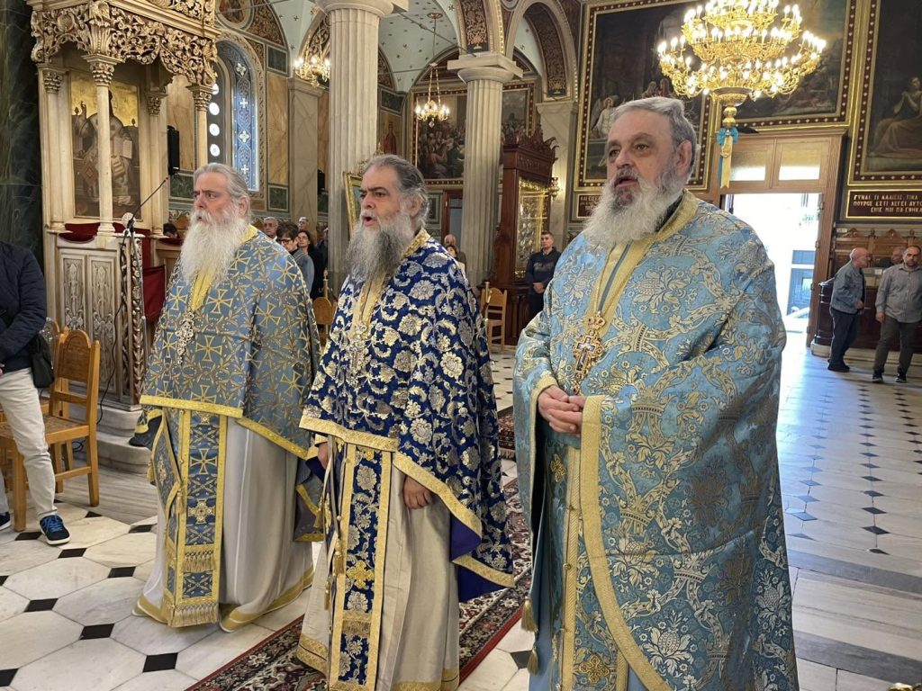 Πάτρα: Η έξοδος της εικόνας του Αγίου Δημητρίου - φωτο
