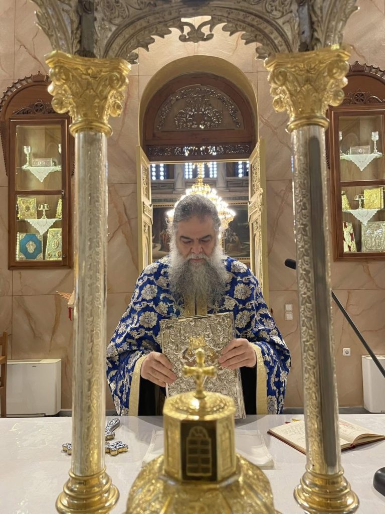 Πάτρα: Η έξοδος της εικόνας του Αγίου Δημητρίου - φωτο