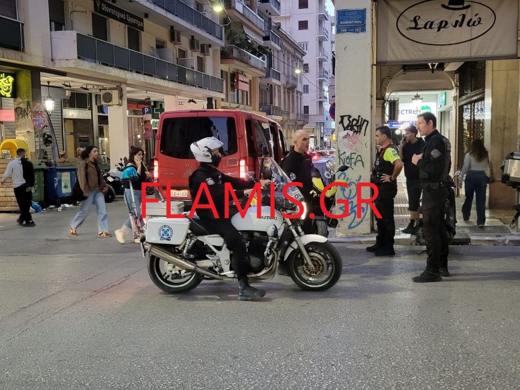 Πάτρα: Αργά το βράδυ ολοκληρώθηκε η επιχείρηση της ΕΜΑΚ στην Κολοκοτρώνη! Πρόβλημα σε δύο φιάλες - φωτο