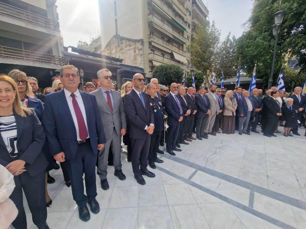 Στην ανακαινισμένη πλ. Όλγας η κατάθεση στεφάνων για το ΟΧΙ - ΦΩΤΟ