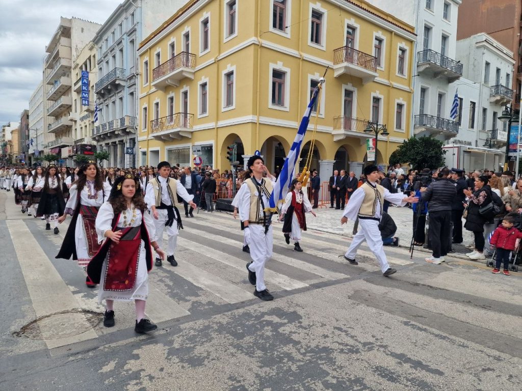 Πάτρα: Δείτε όλη την Παρέλαση για την 28η Οκτωβρίου - Δεκάδες Φωτό