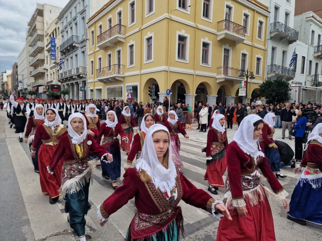 Πάτρα: Δείτε όλη την Παρέλαση για την 28η Οκτωβρίου - Δεκάδες Φωτό