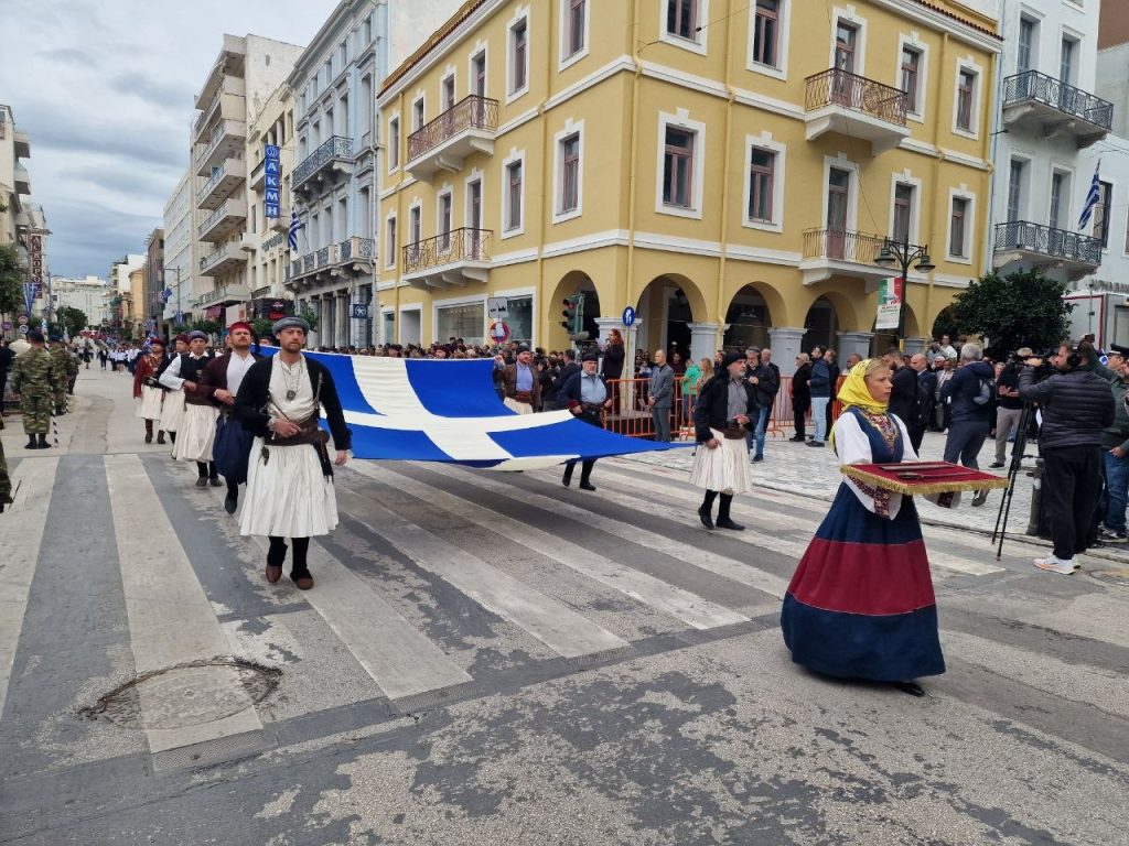 Πάτρα: Δείτε όλη την Παρέλαση για την 28η Οκτωβρίου - Δεκάδες Φωτό