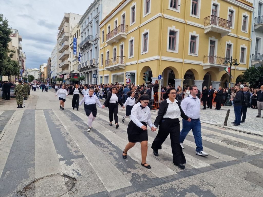 Πάτρα: Δείτε όλη την Παρέλαση για την 28η Οκτωβρίου - Δεκάδες Φωτό