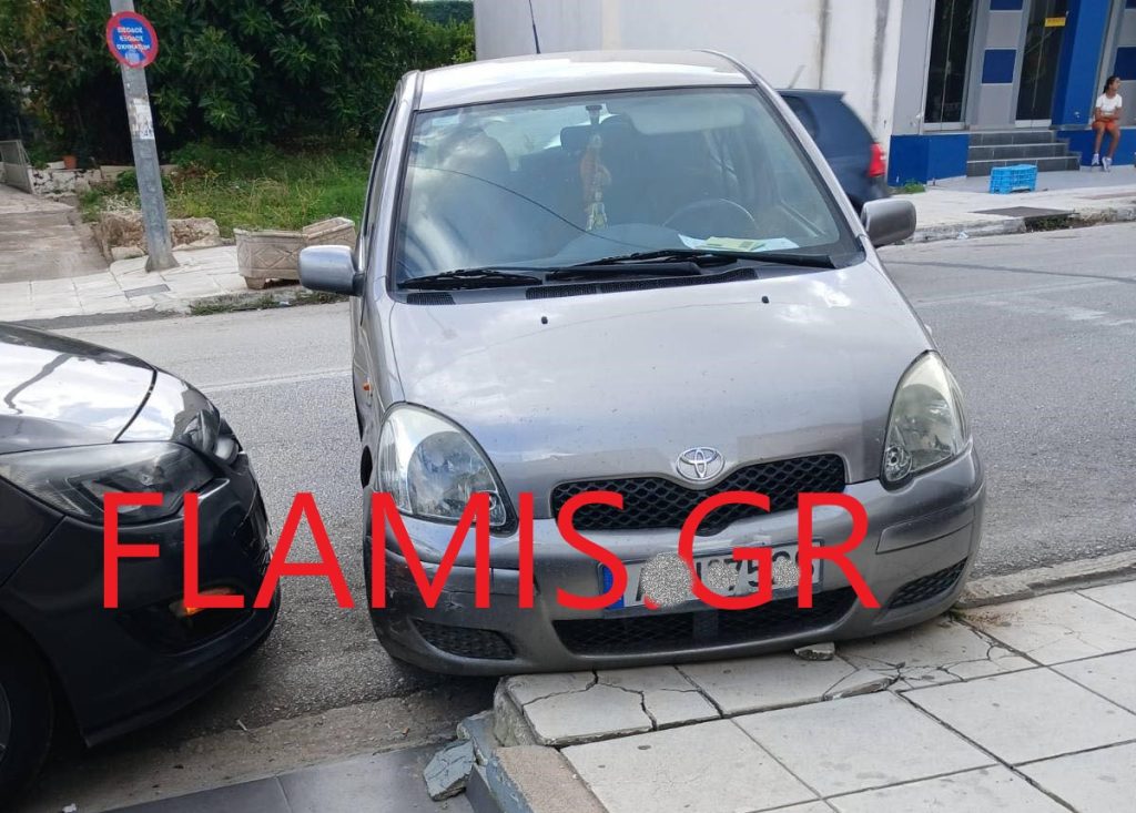 Πάτρα: Τροχαίο στα Βραχνέϊκα! Σταμάτησε... πριν μπει σε καφενείο! φωτο Πάτρα: Τροχαίο στα Βραχνέϊκα! Σταμάτησε... πριν μπει σε καφενείο! φωτο